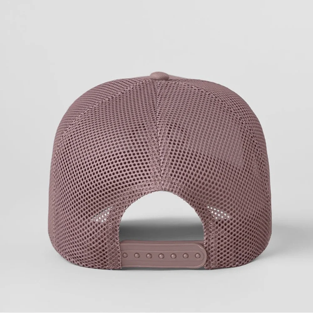NWT ALO YOGA District Trucker Hat Mushroom